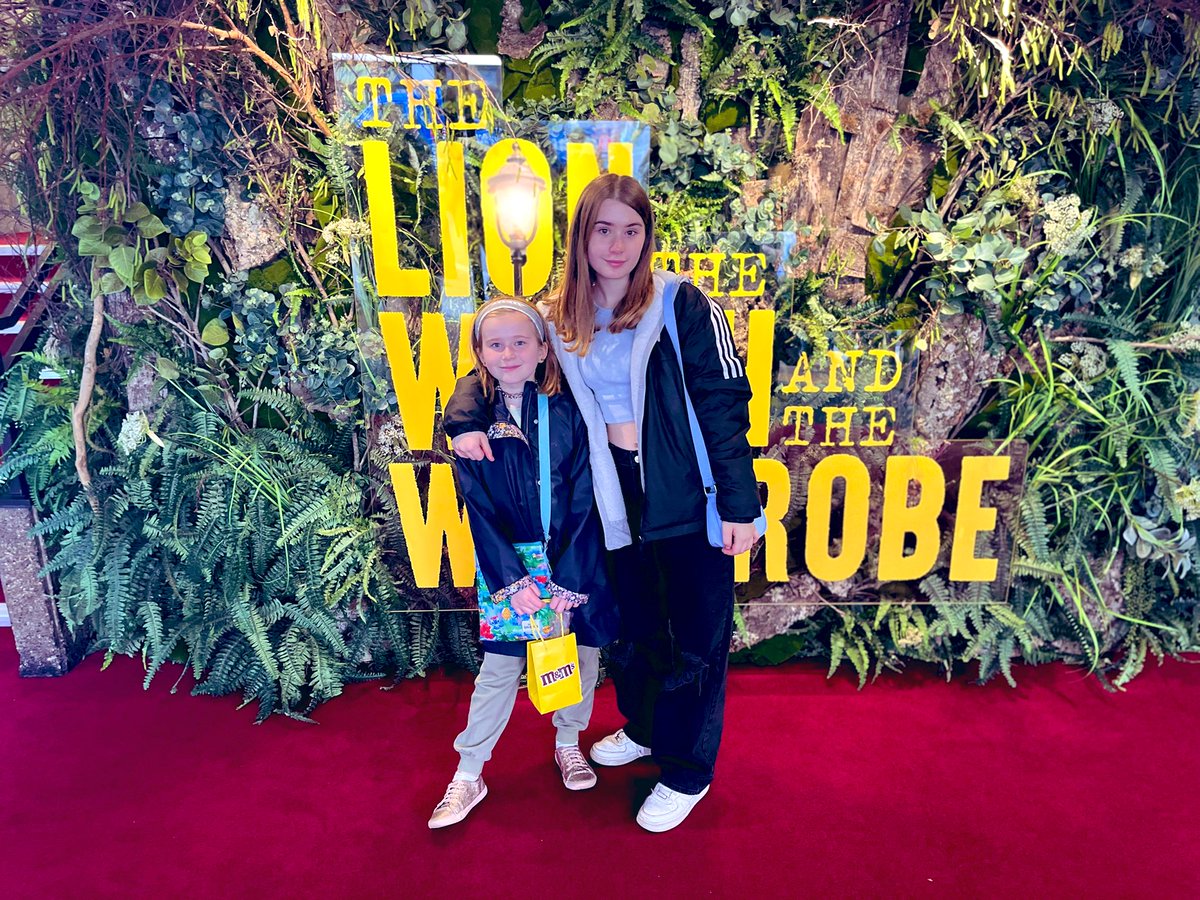 Great day out in London <a href="/LionWitchStage/">The Lion, The Witch and The Wardrobe</a> to see the Lion, the Witch and the Wardrobe 🦁🧙‍♀️#Narnia #theatre #London