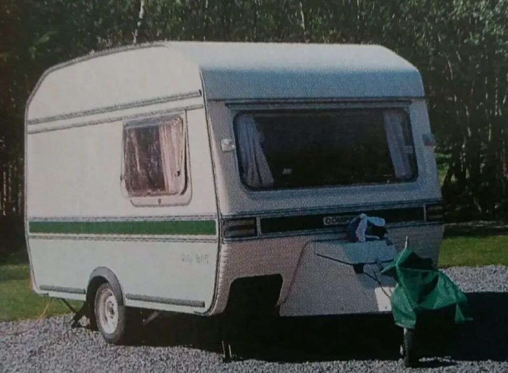 CaravanningLife's tweet photo. Compass Rallye 360S #caravanning #caravan #CompactCaravans #vanlife #CaravanningLife https://t.co/pqUyaeRBtk