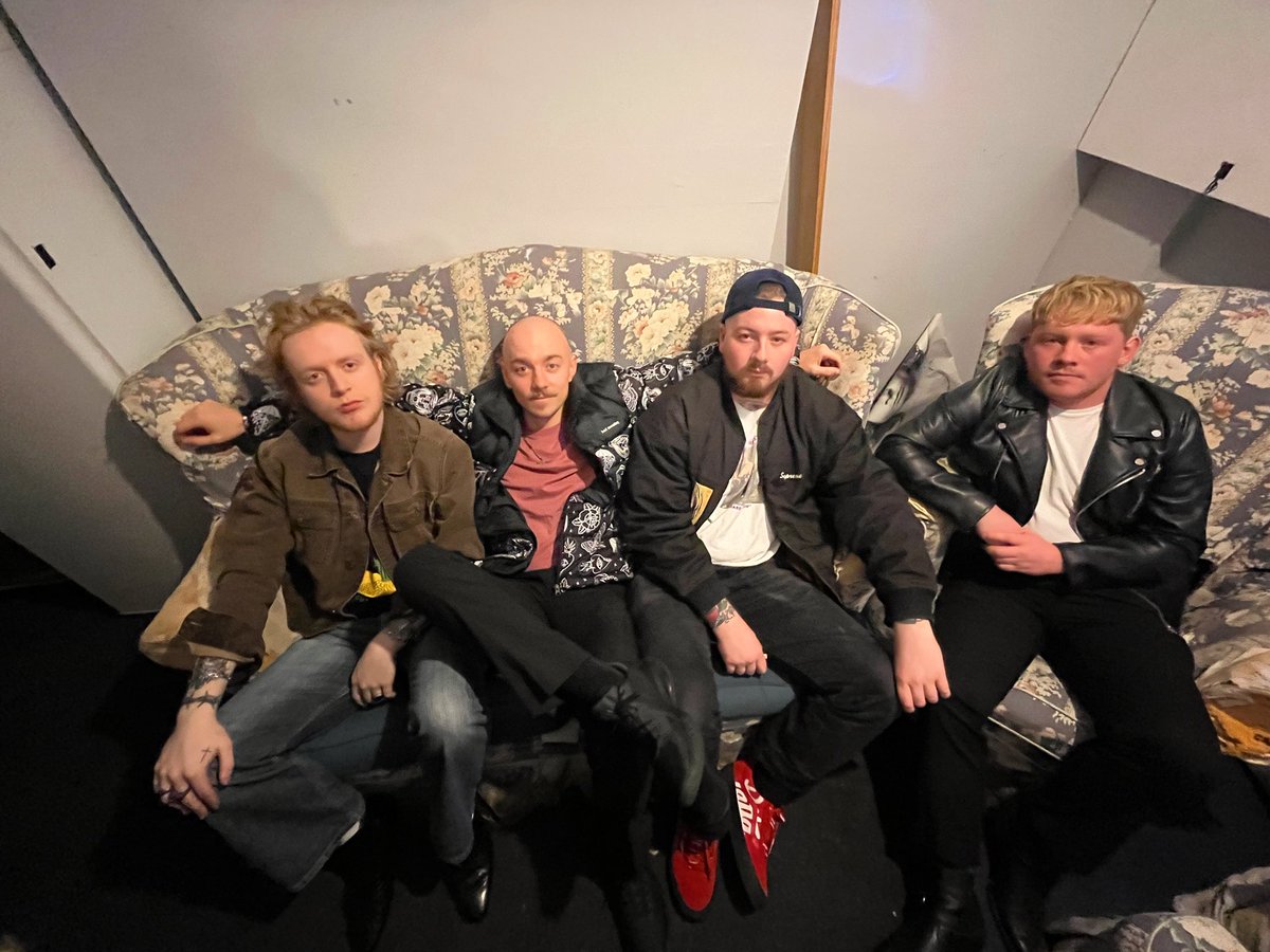 Swindon! Tonight’s the night.

Get down to The Victoria for a night of pure, unadulterated rock n roll.

Support from <a href="/vidualsband/">Viduals</a> and I See Orange. Doors at 8:30pm.

We can’t wait to see you all! 🖤