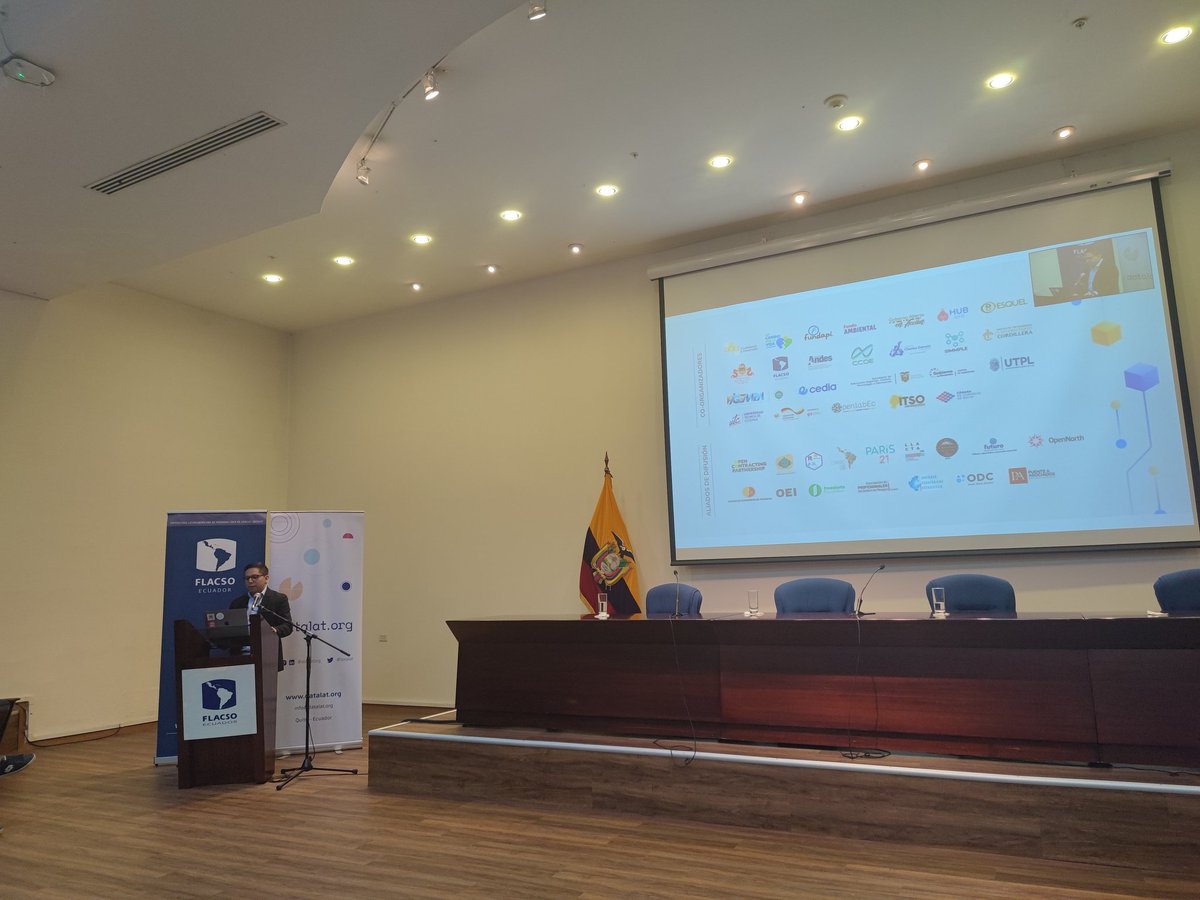 jnmazon's tweet photo. Clausura de #CODAM2022 a cargo de @juliuslaetus de @datalat @redam_ecuador Ha sido un gran evento donde los #datosabiertos se han puesto en valor para toda la sociedad, se están haciendo grandes cosas en Ecuador. Esperando ya la edición 2023 😉 https://t.co/jYPylZ5iYV