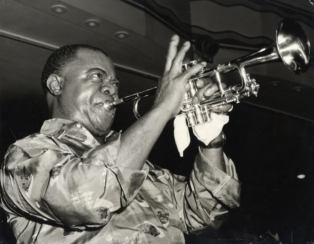 🎶🎺LOUIS ARMSTRONG'S BLACK &amp; BLUES - Now Playing at the Quad Cinema!! "Like one of Armstrong’s great solos, it feels packed with dynamics, sprinkled with astonishing high notes, and immensely pleasurable.” - <a href="/guardian/">The Guardian</a> spr.ly/6016Mq53A 

#Jazz