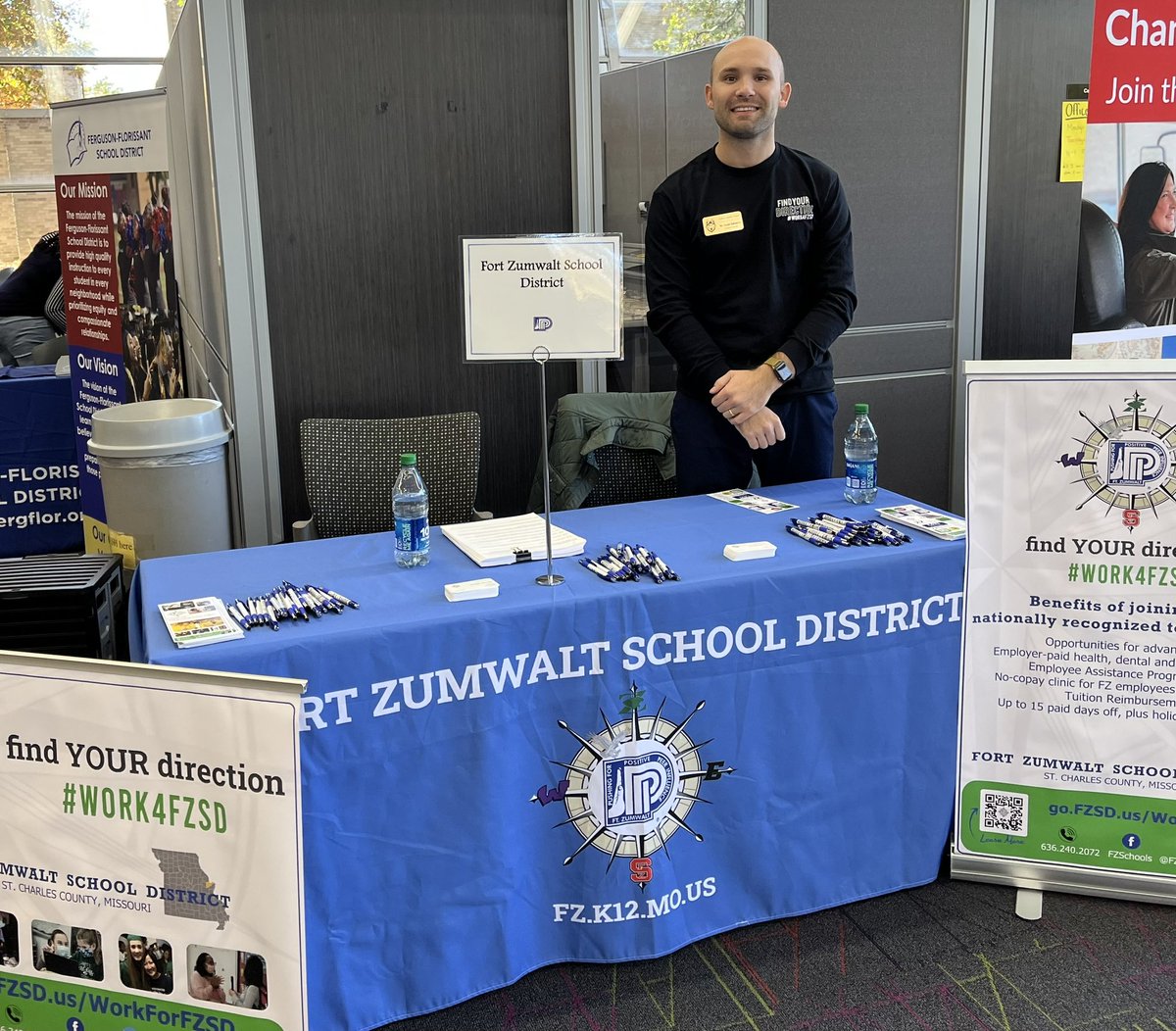 FZSDSUPT's tweet image. Honored to have the great Joe Hallemeier, @ZumDuBrayMiddle assistant principal, helping meet with outstanding teacher candidates at UMSL. @umsl #findYOURdirection #WORK4FZSD