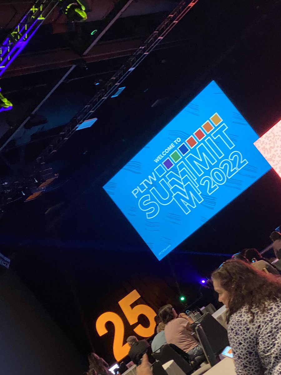 MarvinScience's tweet photo. #PLTWorg #PLTWSummit #professionaldevelopmentforteachers 
Excited to celebrate 25 years of PLTW!! https://t.co/ukWAxA6IFZ