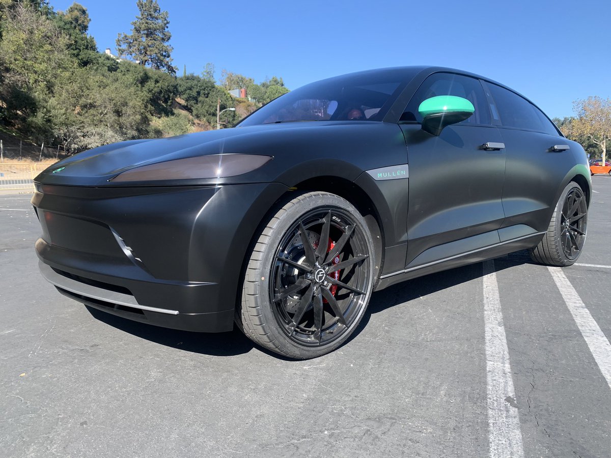 Day ✌🏼 #strikinglydifferent U.S. Test Drive: Nothin’ but ❤️ for the #MullenFIVE

#mullenautomotive #evs #ElectricVehicles