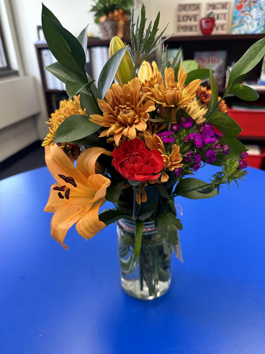 APlifeKimRoy's tweet photo. Thank you RES PTA! Beautiful!! https://t.co/yaegI71ph6