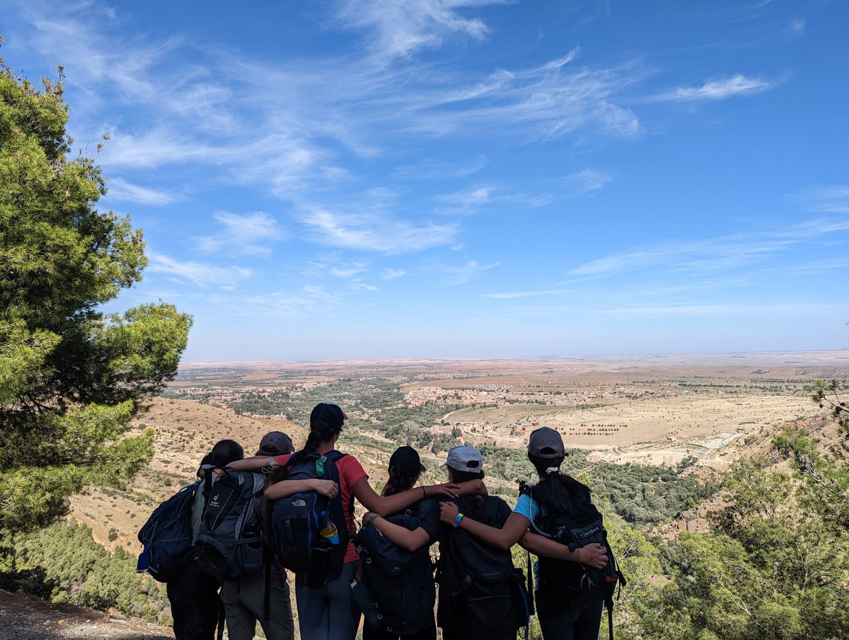 WChallenge_WHS's tweet photo. A few extra highlights. Making new friends in our accomodation and enjoying the views! https://t.co/GgsuixgRsA