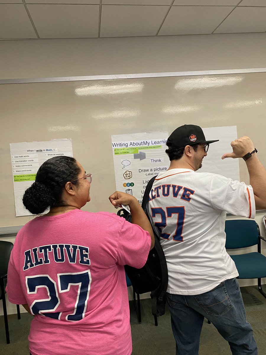 alamo_valentina's tweet photo. After school PD with Astros fans⚾️Nothing better than that‼️#HISDTeachersRock @HISDMultiPrgms #MLPDTeam #LevelUp #WritingforTELPAS @astros https://t.co/HsP0Q6l9Ux