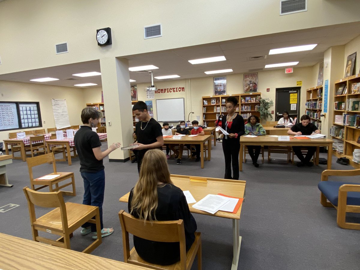 Mead_Reads's tweet photo. Mrs. Toothaker’s 8th grade LA class has been preparing for a trial after reading The Tell Tale Heart…we may have some future lawyers in this room!!! @Mead_Mustangs #wpsproud https://t.co/c0ktcrUdOI