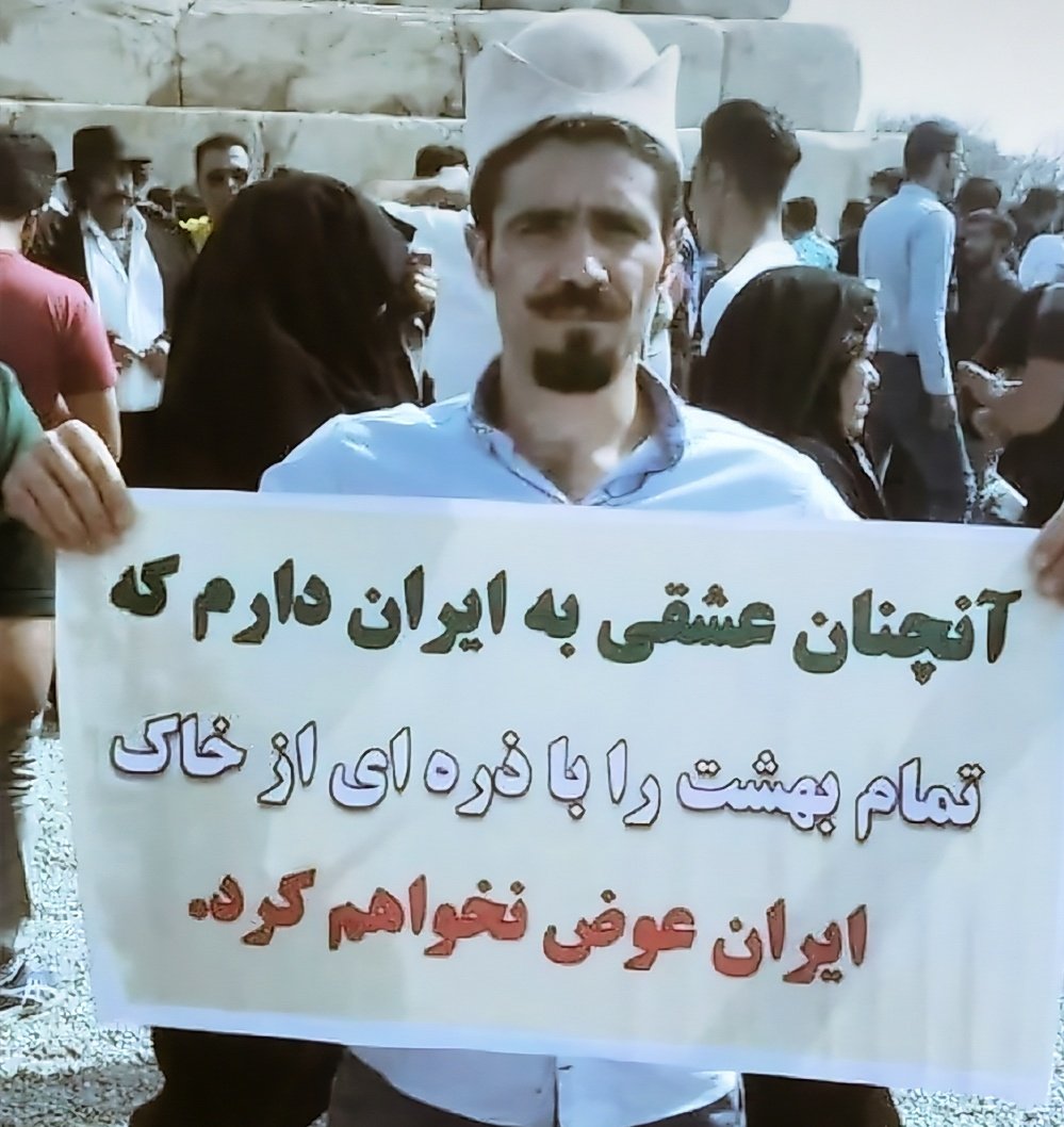 DkhtrMaharajh's tweet photo. من هم همینطور
#مهسا_امینی https://t.co/R1yXE95lzD