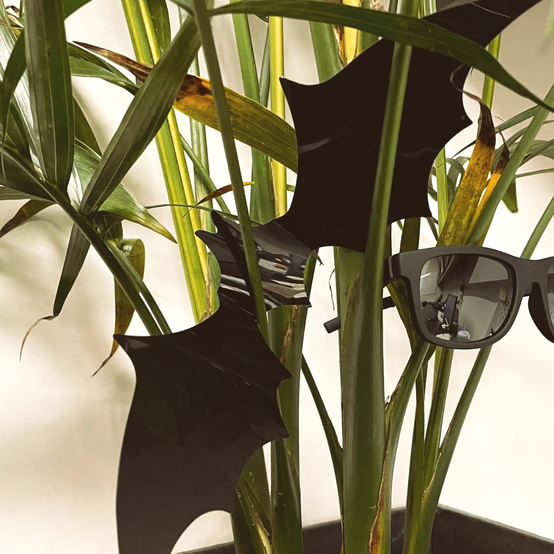 EdinburghOpto's tweet image. Feature Friday in honor of Children's Vision Month. These classic black shades by #Polaroid are sure to be a hit for any child all year round. #EdinburghOptometry #VisionAwarenessMonth #SunSafe