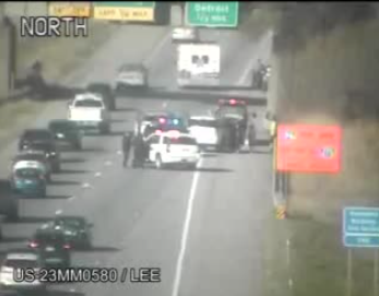 WWJTraffic's tweet photo. #Crash NB US-23 after Lee Rd blocking the Right Lane and shoulder. #knowbeforeyougo #detroitforward #wwjtraffic #traffic LIVE> https://t.co/wXyxPh4TUR Updates with @Audacy @WWJ950 @AfternoonsWWJ @BrookeA_News @TrafficbyKt @MPenaTraffic https://t.co/QHBRyvzt3M