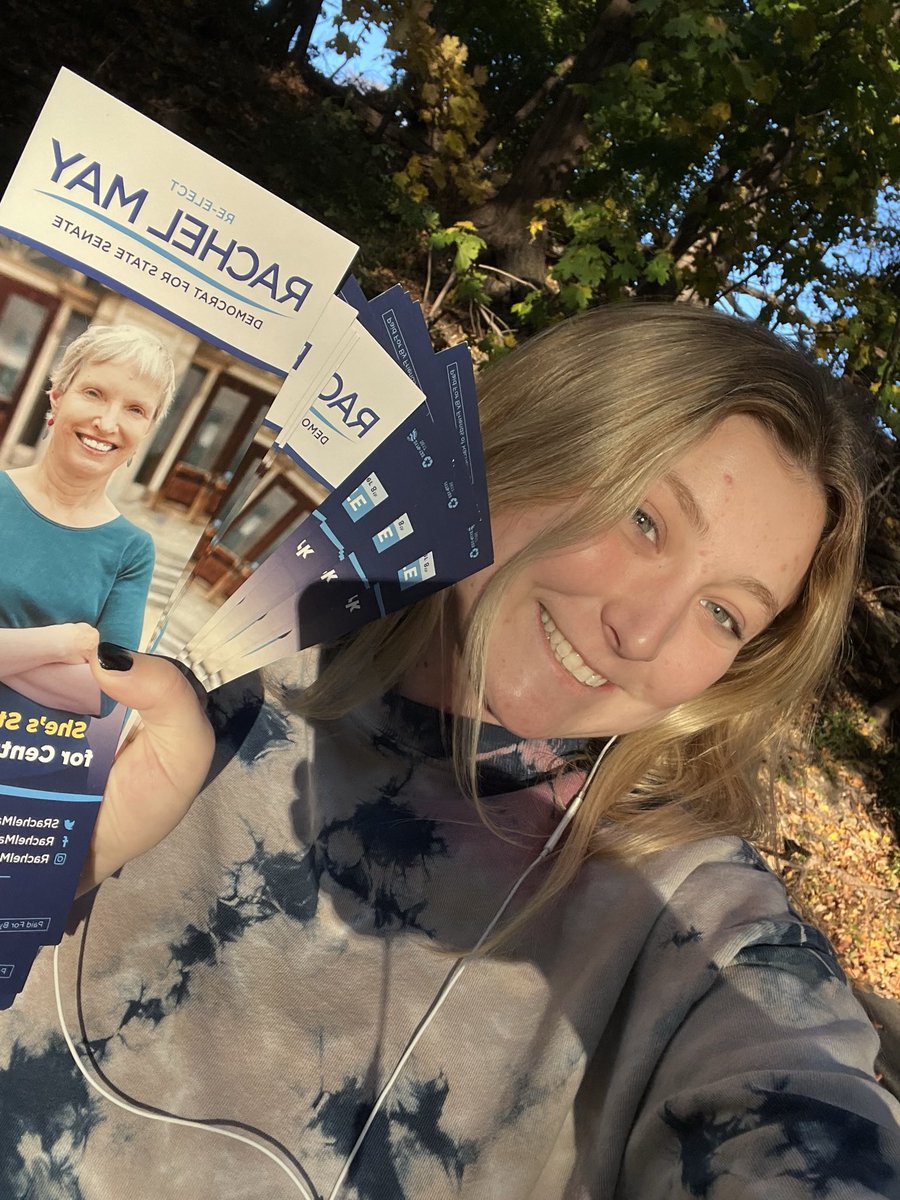 ryancrodgers's tweet photo. Canvassing in the fall with the foliage is my favorite. We need more volunteers to help out in the field polls are running very close. Let me know if you are interested in joining! This is the last push. 10 days, let’s do this! #RachelMay #CNY #VoteBlue #volunteers #Midterms https://t.co/AwRJ4nRdn6