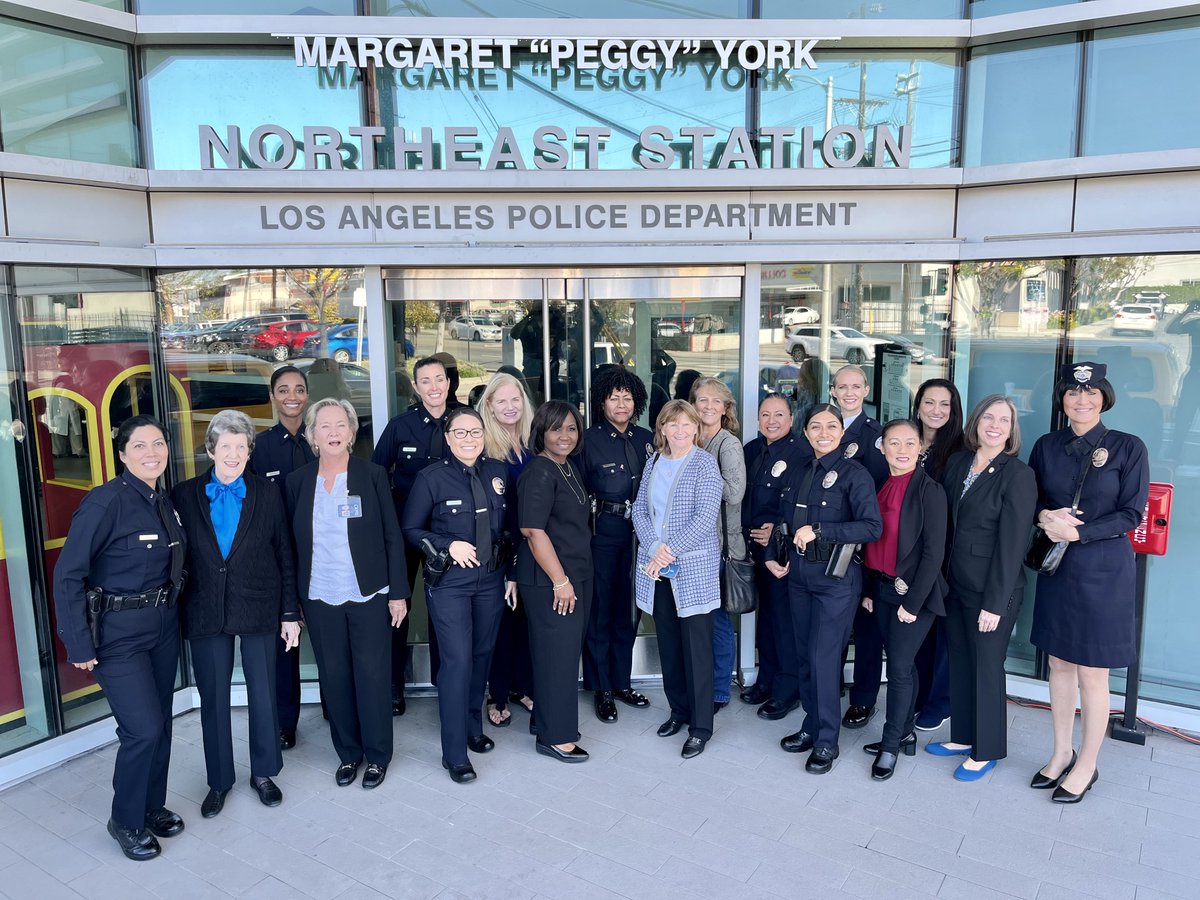 We joined local leaders, friends, and loved ones for a special ceremony—the LAPD’s Northeast Station was renamed in honor of the Department’s first female Deputy Chief, Margaret “Peggy” York. A special tribute for a special person. Watch the livestream: fb.watch/grTGJEuRBd/