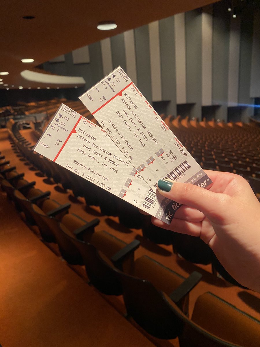 ⭐️ RAFFLE ⭐️
Do you want to see Baby Gravy: The Tour on November 3 at 7 p.m.? Attend one of the following events &amp; scan your Redbird Life event pass to be entered to win!
• 10/29 7 p.m. -Where the Crawdads Sing
• 10/31 5-7 p.m. -Stuff a Zombie
• 10/31 7 p.m. -Hocus Pocus