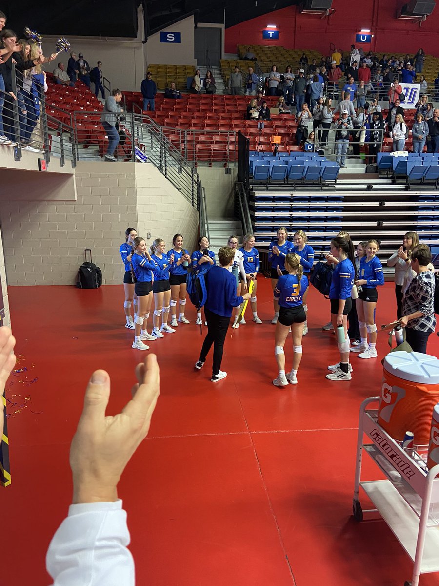 CircleTBird's tweet photo. 900th Career Win for Circle’s Head Volleyball Coach, Shelly Nibarger! Congratulations!!! #thrivein 375 https://t.co/NOvEOiLkrT