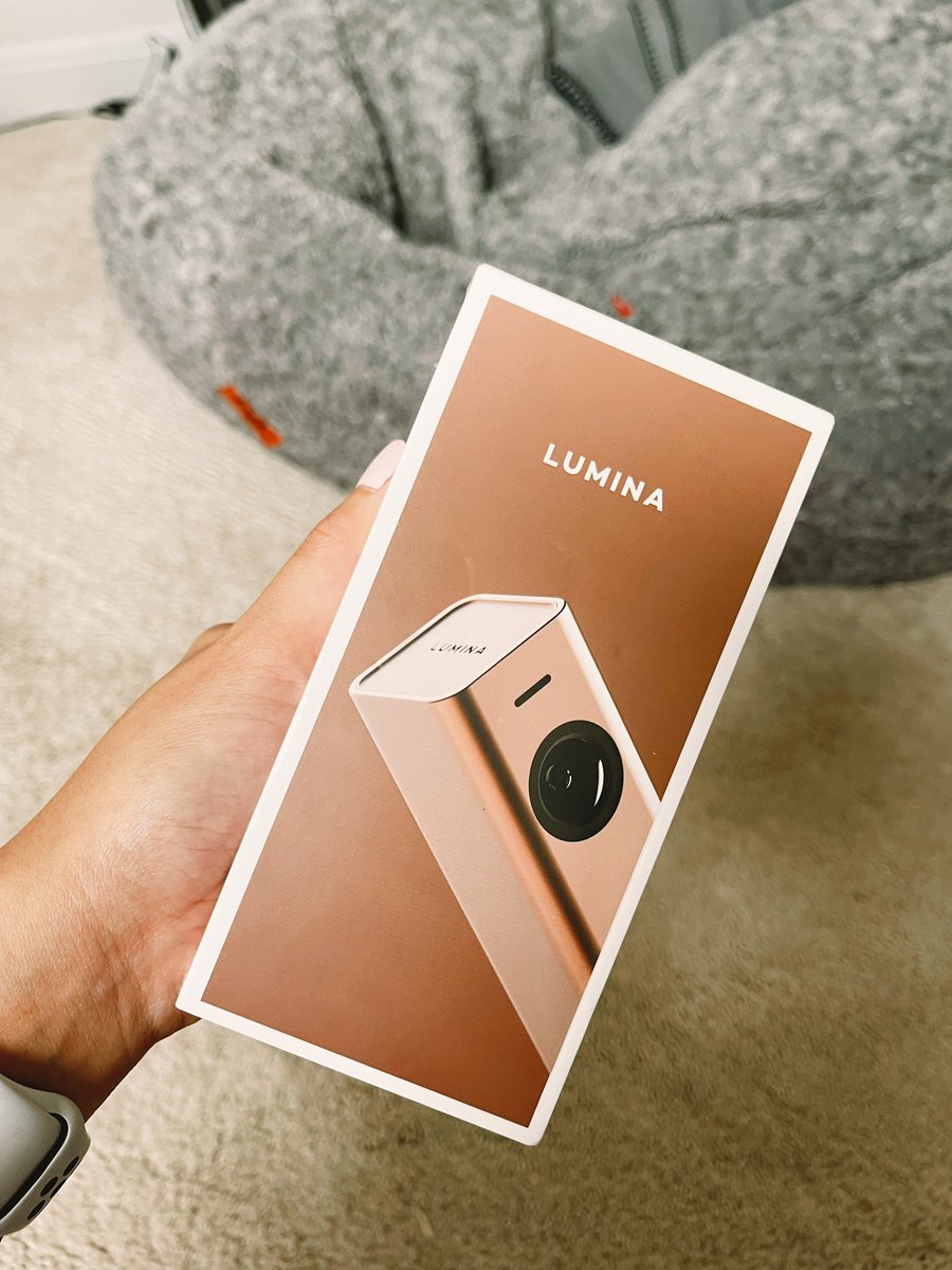 Guess who won <a href="/ykdojo/">YK aka CS Dojo 📺🐦</a> 's webcam giveaway with <a href="/get_lumina/">Lumina</a> ? ME 🙋🏼‍♀️