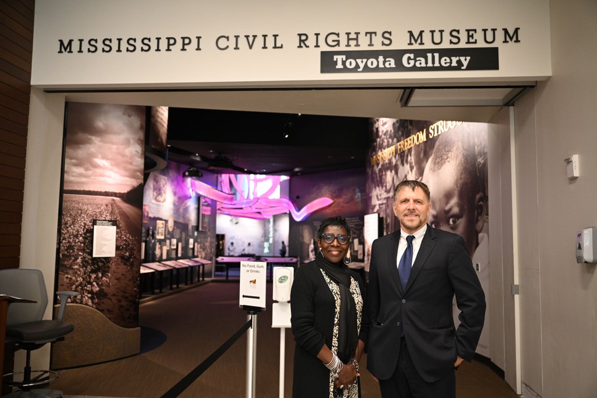 MDAH_Official's tweet photo. Thank you to @CanCGAtlanta for visiting the Two Mississippi Museums to learn more about Mississippi history! #twoMSmuseums @JKHillCDA https://t.co/gkonYrrLIC