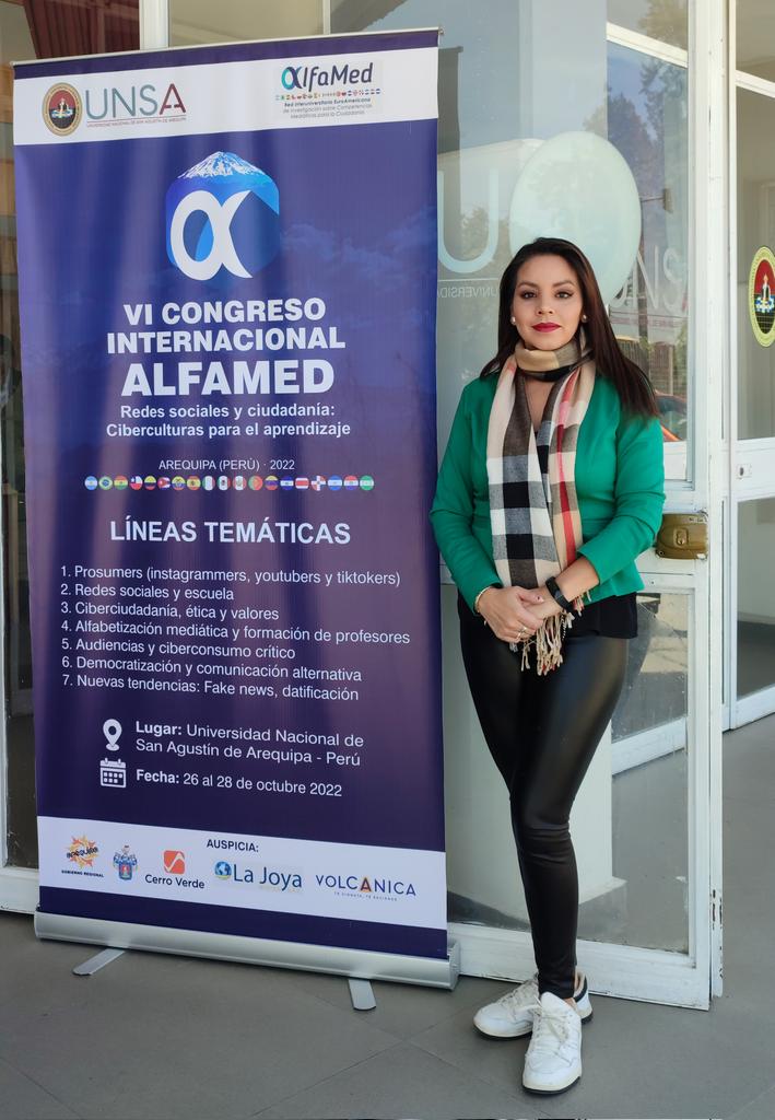 vanevkdr's tweet photo. Culmina VI Congreso Internacional #Alfamed. 3 días de diálogo sobre #educación, #comunicación y #periodismo desarrollado en la #UNSA en #Arequipa. Un gusto participar y aprender de grandes investigadores y presentar el trabajo investigativo junto a @danicalva13 y @carmelomd https://t.co/TZIVXunVww