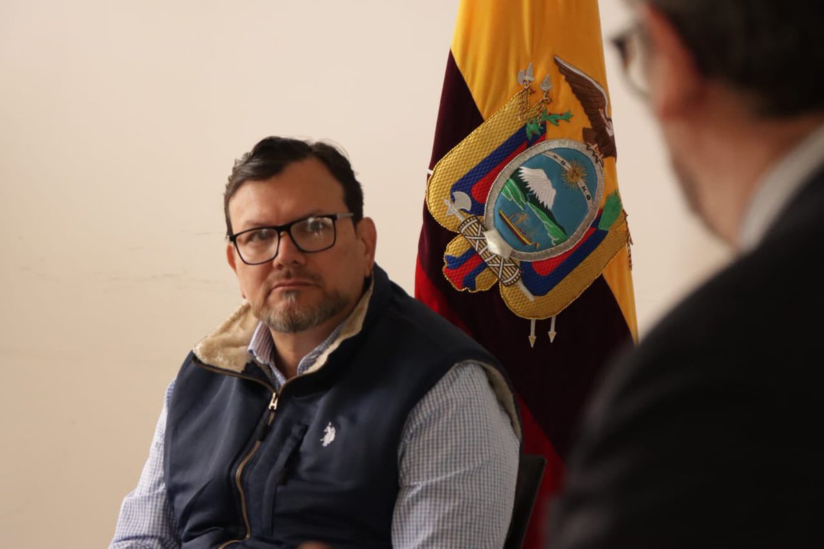 AgriculturaEc's tweet photo. #Quito | ¡RENAGRO avanza! Asistimos a la presentación de @FranceAgriMerFR de los resultados de la Misión Tratamientos de Datos y Socialización, donde se expuso la información preliminar levantada en territorio de Costa y Sierra durante esta semana. https://t.co/kp9xP2Fgo6