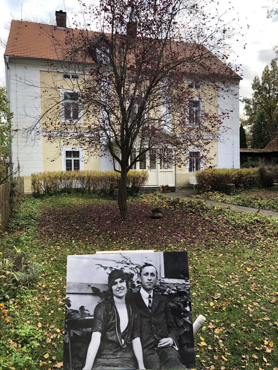 RattayStepan's tweet photo. Dnes je vhodná příležitost si připomenout osobnosti, kteří ctili a hájili hodnoty, na kterých byl náš stát vystavěn. Svět jejich do dnes uznává a my na ně pomalu pozapomínáme… https://t.co/0IJq1wyWvD
