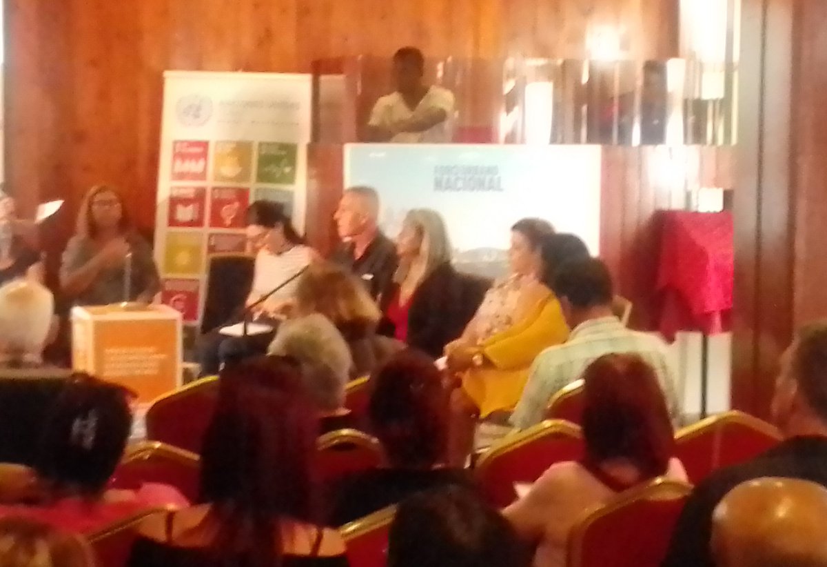 Parte de la representación de Cienfuegos en el panel de Agendas Globales el ingeniero Remigio Sánchez de la  Delegación de Cienfuegos y Rosario por parte de la dirección municipal de. Aguada de Pasajeros.