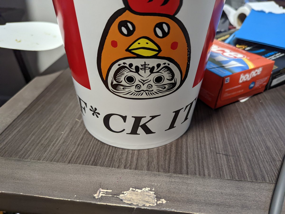 AiviusFA's tweet photo. Order too much karaage? Fuck it, bucket! https://t.co/VikRyE4kYB