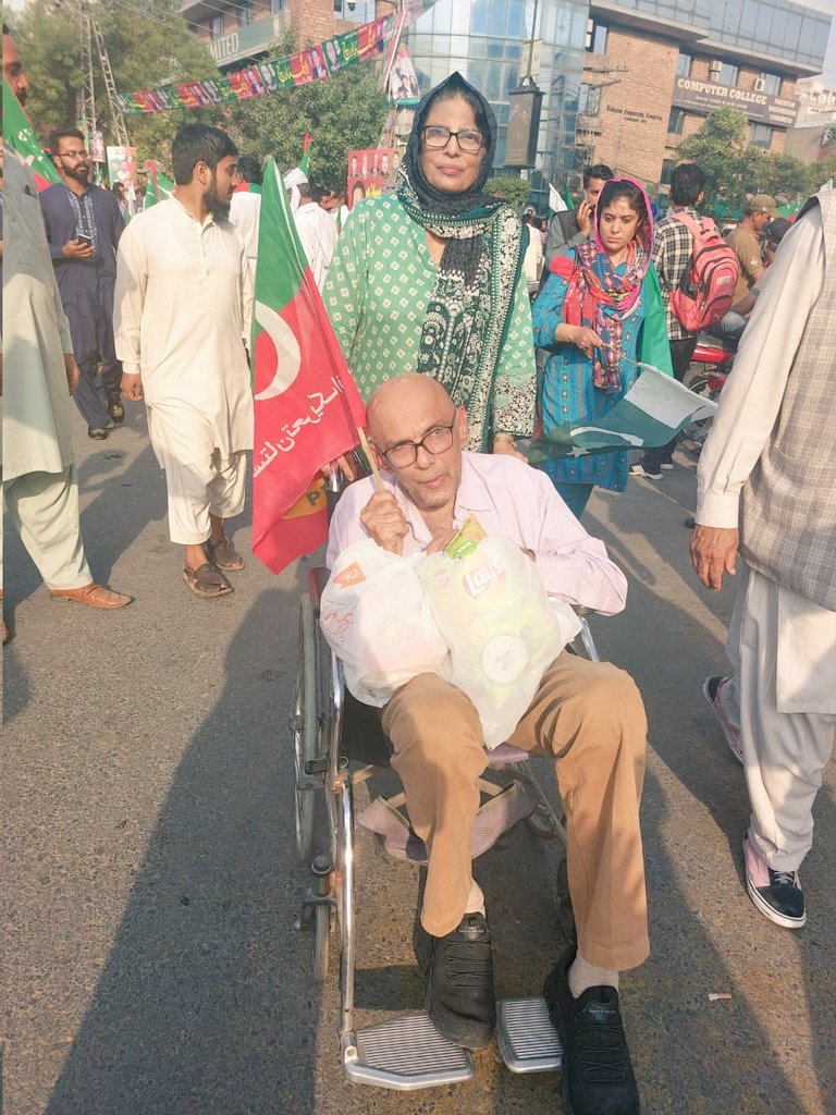 gulseemab_'s tweet image. ہے حقِ ہمارا آزادی!!

#حقیقی_آزادی_لانگ_مارچ