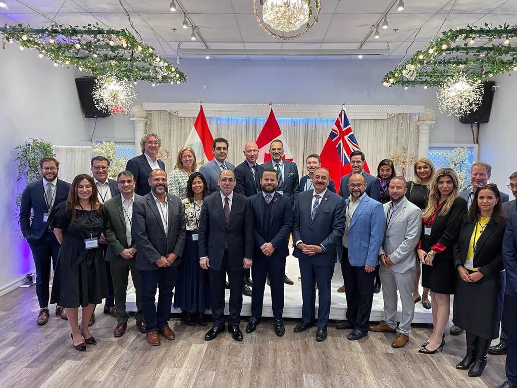 egyptincanada's tweet photo. تورونتو.. في أول زيارة لتلك المدينة الجميلة بمقاطعة أونتاريو، وفي إطار التواصُل مع كافة الأطراف والمسؤولين الكنديين، ألتقي الان بوزير البيئة بأونتاريو مع عدد من أعضاء الوفد الكندي المشارك في مؤتمر الـCOP27 بشرم الشيخ.. نقاش مثمر وتقدير لجهود مصر ورئاستها للمؤتمر. https://t.co/otYaiJ2KAX
