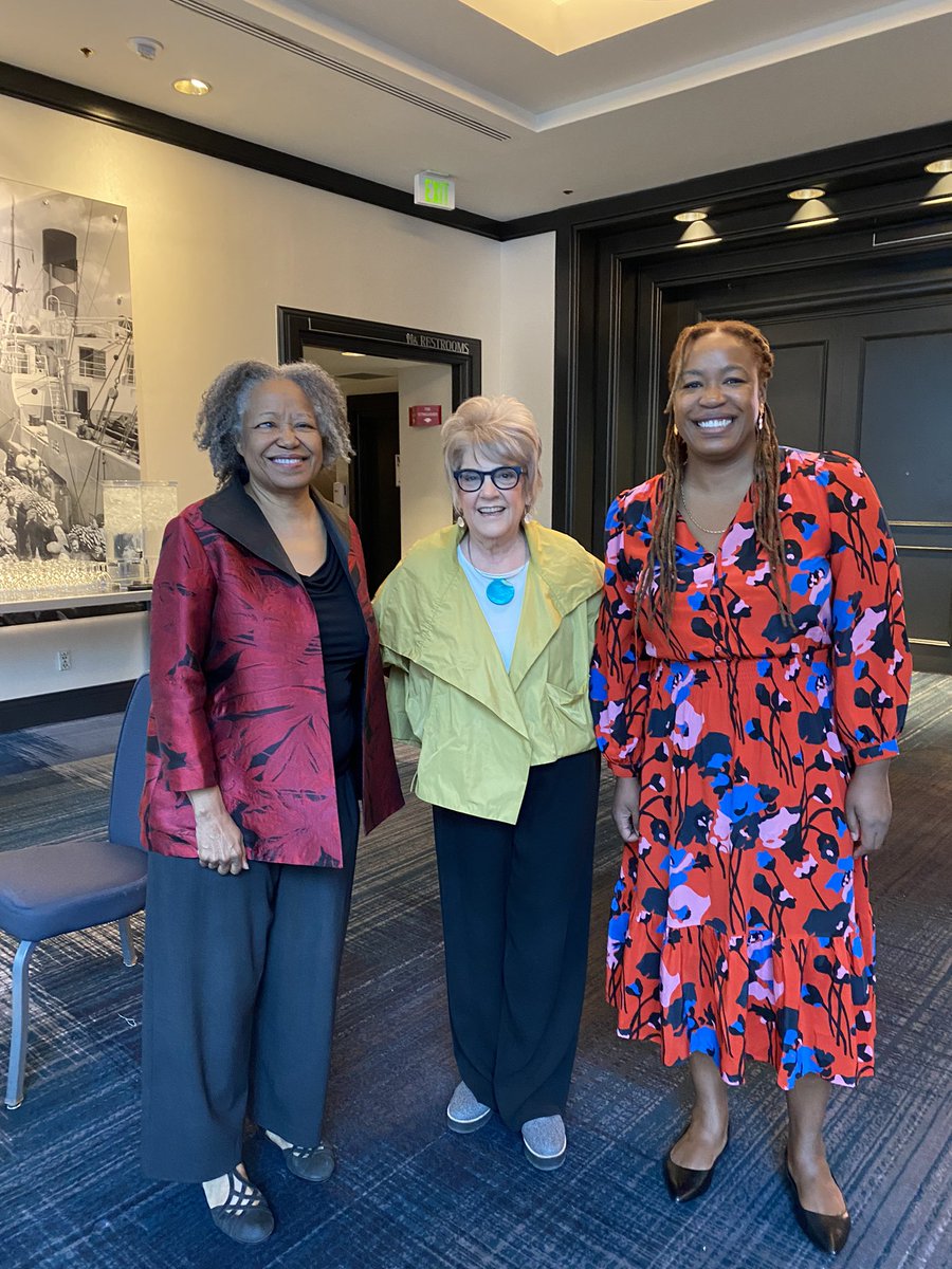 cthandrup's tweet photo. Proud to present the 2022 Global Alliance Presidential Award to Dr. Gail Christopher &amp; Heather McGhee for  their contributions to the Advancement of Equitable &amp; Just Communities at Coming Together for Action 2022 conference. #Together4Action2022 @UICnursing @ISPNConnect @aacu https://t.co/NjIbXBxwHY
