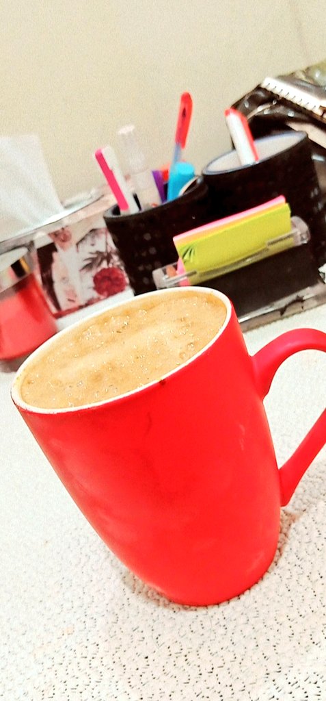 khattak_Zalanda's tweet photo. Coffee tastes better with academic pressure and stress 💘
#weekendvibes #OctVibes #Coffee #Music #Lifegoeson #life https://t.co/LegLgcFBhl
