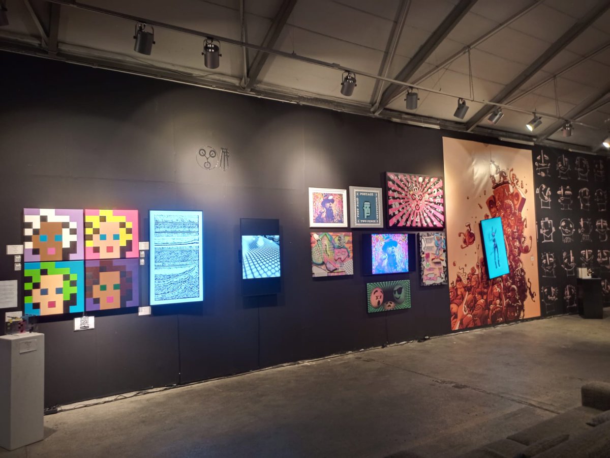 collective_flux's tweet photo. Du hast am Wochenende noch nichts vor? Dann komm nach #Köln und besuche unsere Kunst- Ausstellung. Wir zeigen herausragende Künstler, heute und morgen in der ARTYFARTY Galerie!
#köln #cologne #kunstköln #artcologne #cryptokunst #nft #nfts #artyfarty https://t.co/oiLlZUSeZh