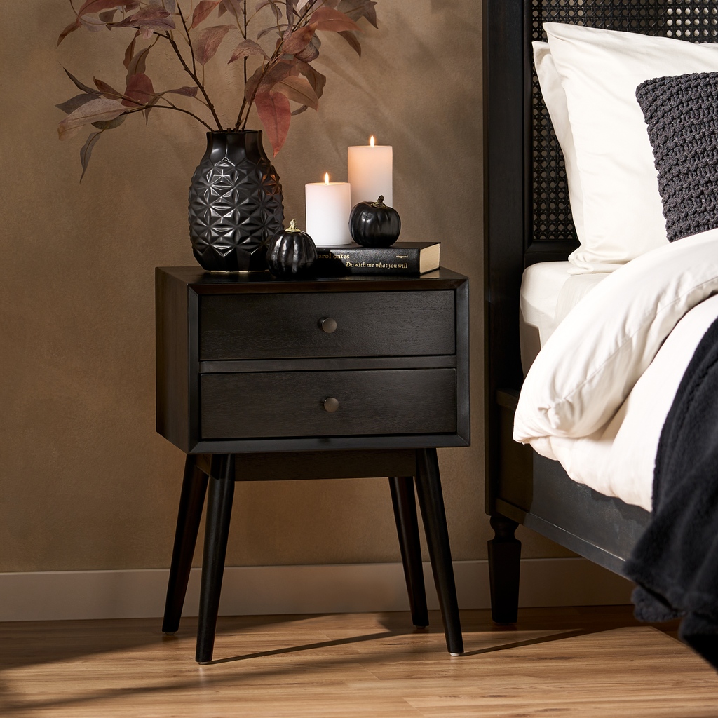 No tricks, just treats during our #HalloweenSale. 🎃

Take 15% off mattresses, bed frames, foundations, and 20% off furniture. These deals are so good, they're worth screaming about. 😱 Shop now: l8r.it/rr1X #Halloween #TrickOrTreat