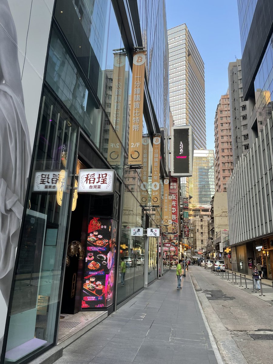 ALPEX_Global's tweet photo. #HongKong 
Buy #Bitcoin in one minute 
back to 7 years ago and start again https://t.co/xbTGE9xj3G