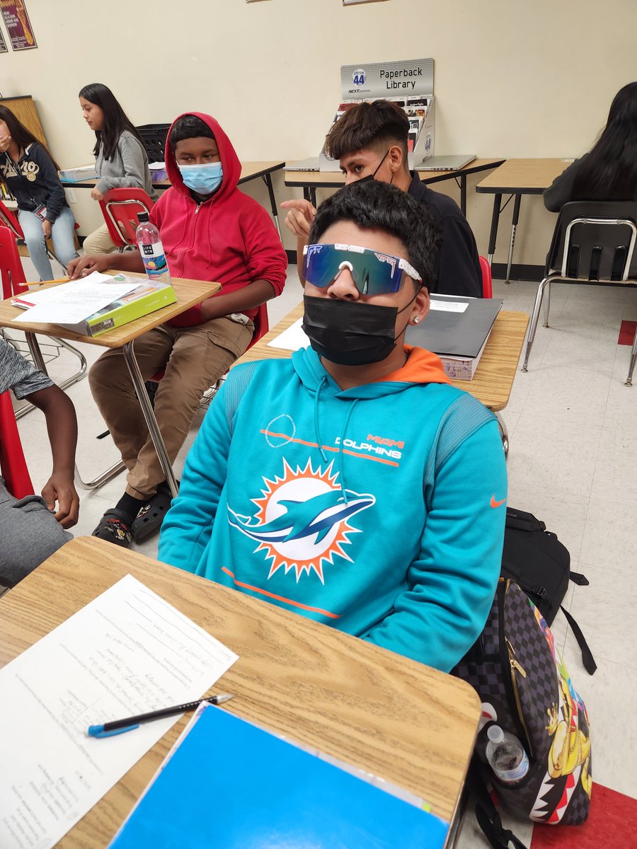 ms_wroblewski's tweet photo. Red Ribbon Week snaps! Thanks for wearing your favorite sports gear!@IMS_Indians https://t.co/4mkCjUeIql
