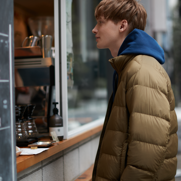 UniqloUSA's tweet photo. Early morning coffee runs are better with Ultra Light Down! 

Lightweight, easy to store, and effortless to style with anything. Find yours today in stores + online at https://t.co/wcCIRu95QT

#uniqlo #uniqlousa #ULD #winterjackets #falljackets #falloutfitinspo #LifeWear https://t.co/1nDuSSguWr
