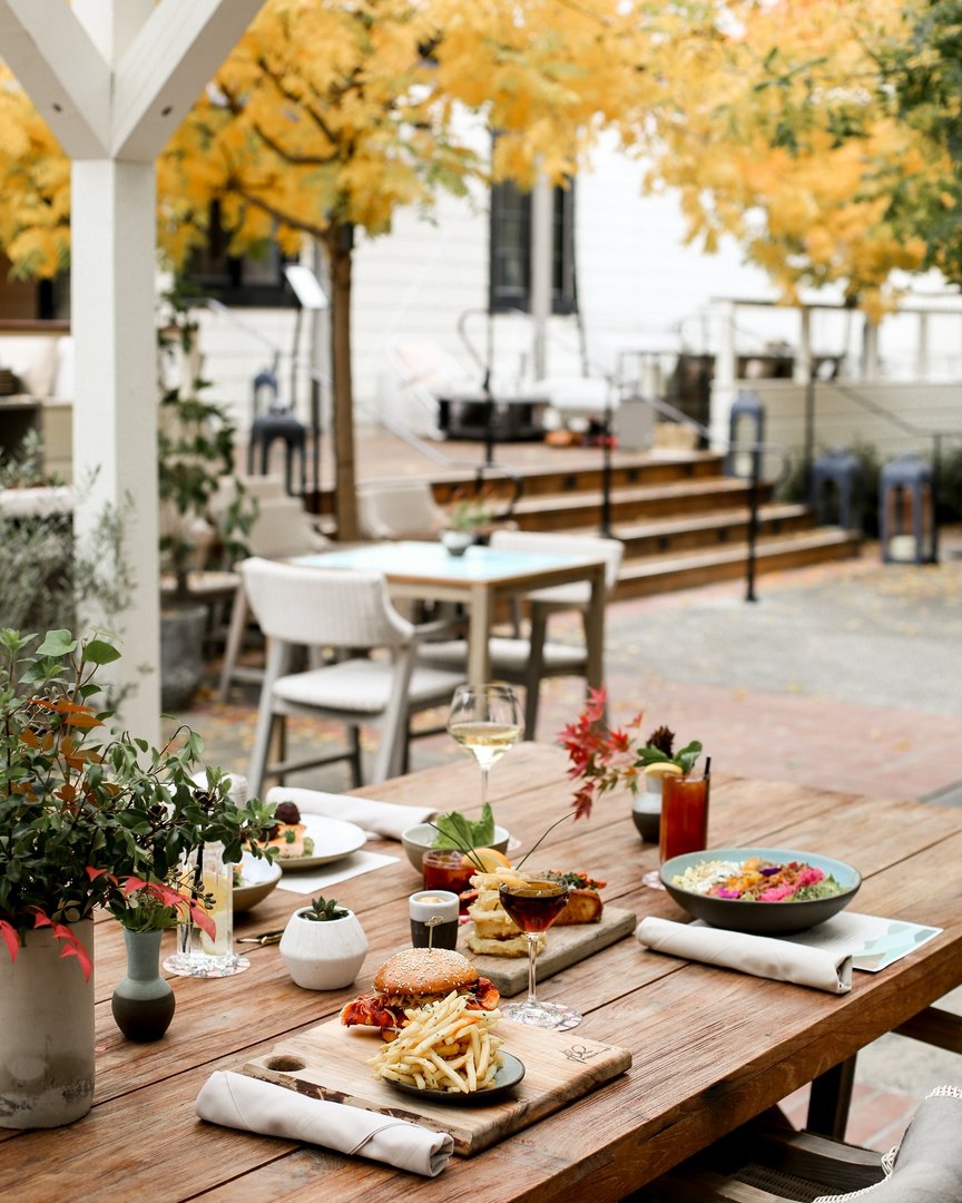 MacArthurPlace's tweet image. Jazz up your weekdays with us, and opt to lunch at Layla. 

Peruse new fall menu items at macarthurplace.com/food-drink/lay… and reserve your table today. #LaylaSonoma #MacArthurPlace