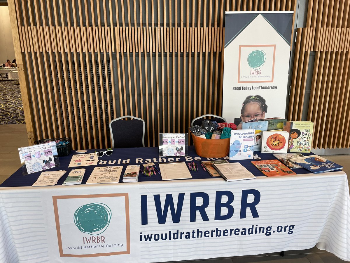 I Would Rather Be Reading tweet media