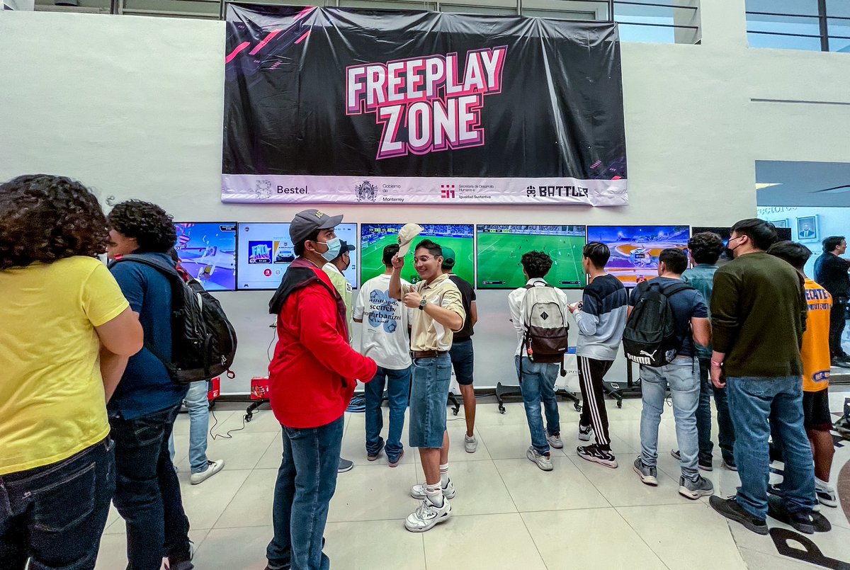 battleresports's tweet image. 🙌¡Inicia el Viernes Gamer en Monterrey! Los jugadores de Smash comienzan a calentar de Chill.🤙