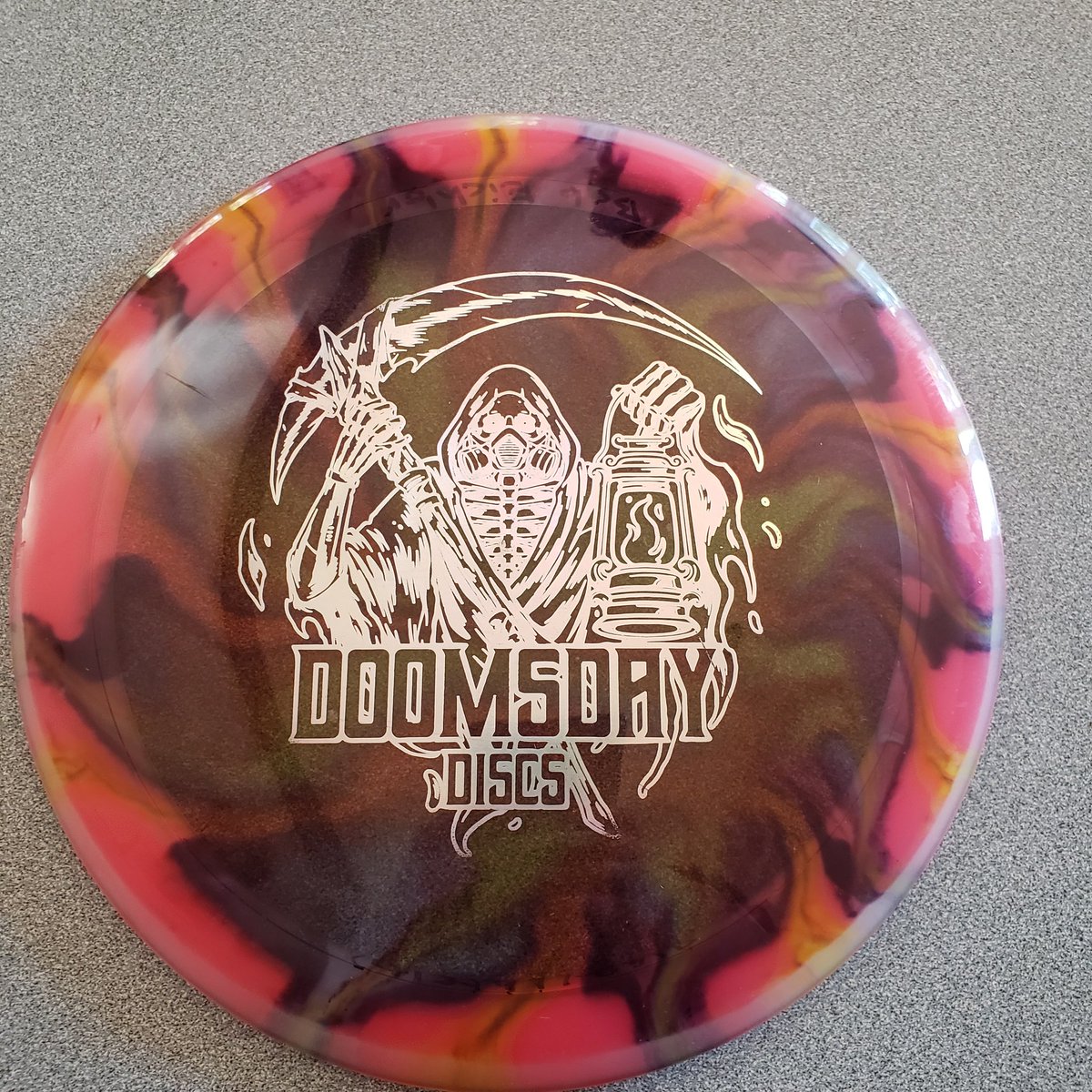 jemappellebob's tweet photo. 2 disc dyes I did within the last month #discgolf #discdyes https://t.co/4pv8YenQ8p