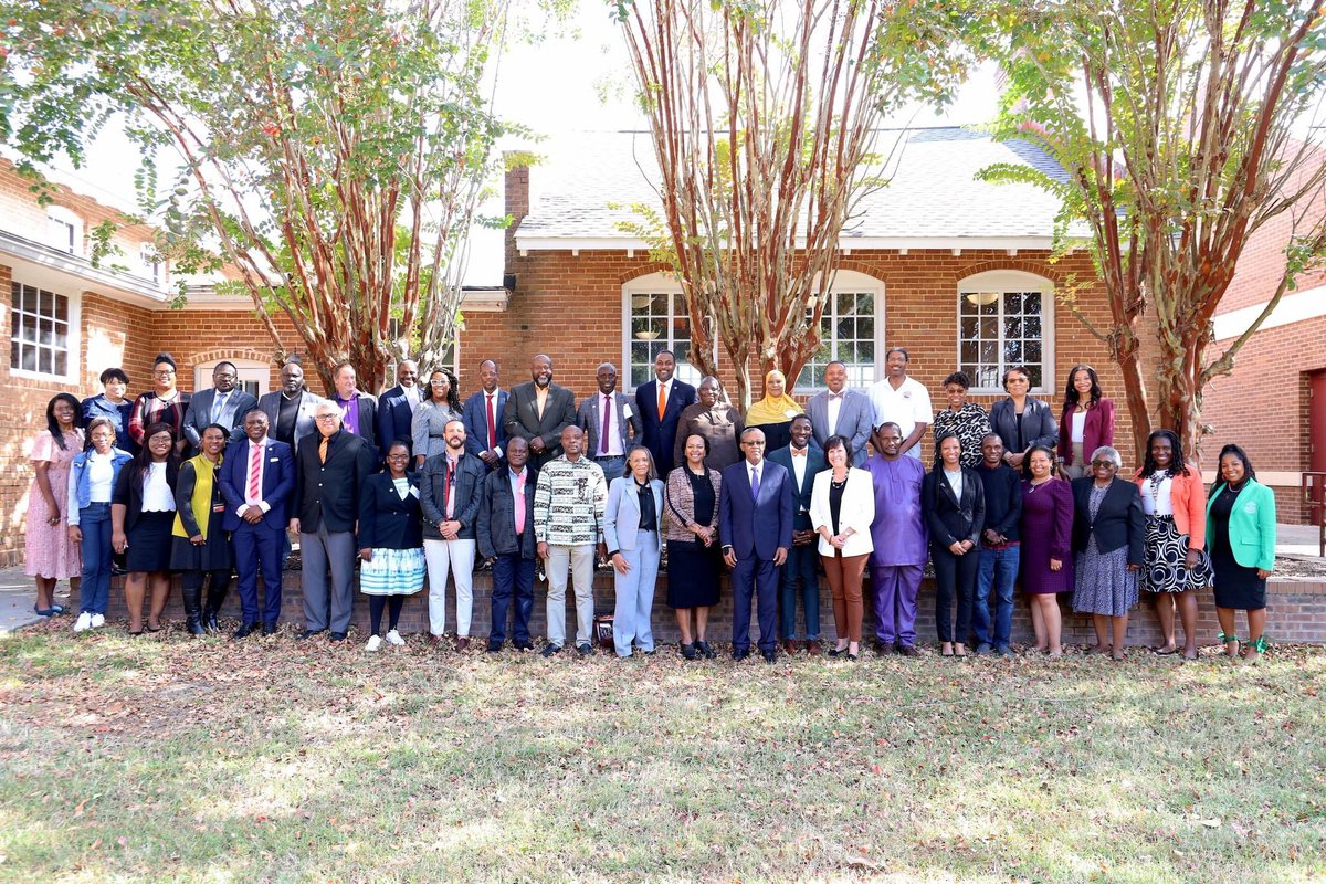 ClaflinUniv1869's tweet photo. Administrators and faculty representing more than a dozen Universities in Africa visited Claflin today as part of the Developing University Partnerships: Connecting African Universities with HBCUs (Historically Black Colleges/Universities) – A Regional Project for Africa. https://t.co/9EcuTgAN3I
