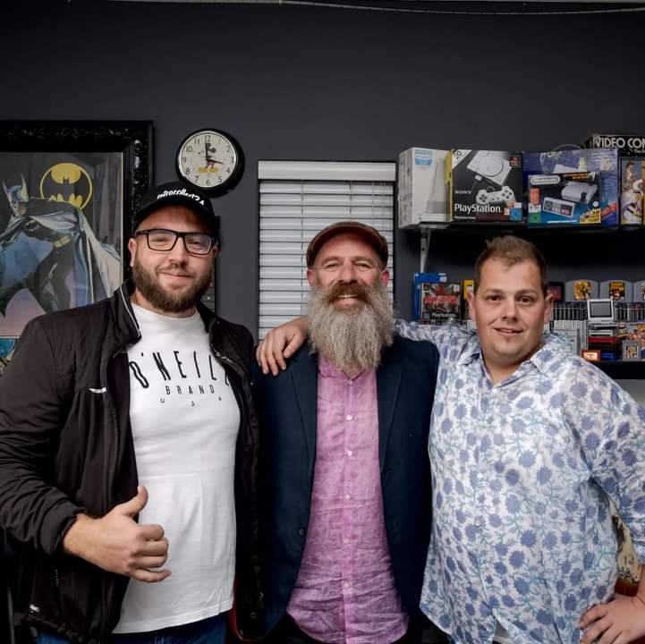 RetrocollectZ's tweet photo. Super Cool Interview With Neil Sandiland 🤜🇿🇦 #netflix #southafrica #retrocollectza https://t.co/6WZr5DjOdZ
