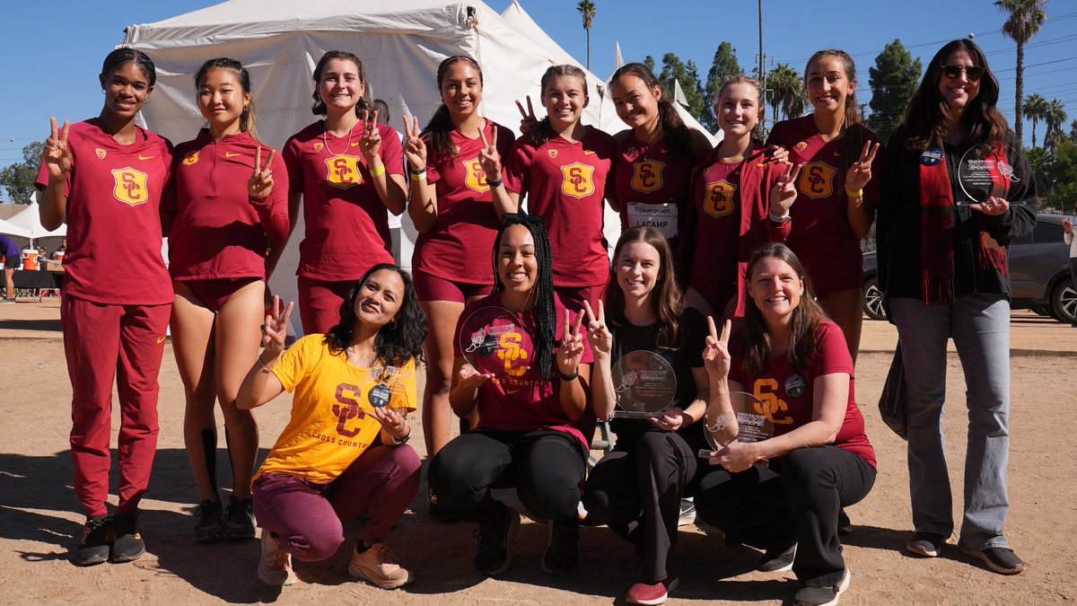 USC_Track_Field's tweet photo. In celebration of Title IX, USC XC alums Amy Goodwin, Chloe Berry, Amber Gore and Rose Supangan Moe helped present awards at the #Pac12XC Championships! https://t.co/0wqXoB8BXm