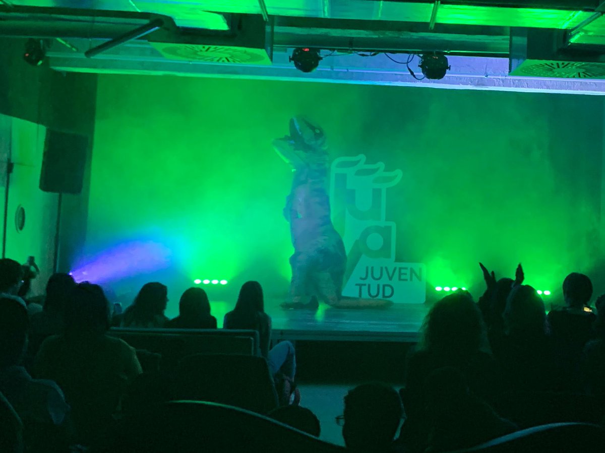 EJnorteVLL's tweet photo. Open Dance Halloween edition🧛🏻‍♂️🧟‍♀️🕺🏾💃🏼
Impresionante derroche de talento local que hacen de éste, el mejor espectáculo de baile de Valladolid.

#espaciojovennorte #somostucrush #valladolid #talentojoven #opendance #baile #dance https://t.co/WFb7e2p28b