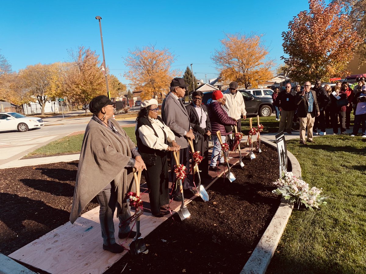 touliosedD's tweet photo. What a great day for the #schoolofvictory for we are truly #argocommunitystrong. The Mamie -Till Mobley and Emmet Till Memorial Walkway groundbreaking is officially the starting point for all Argonauts and community members as they walk up to the main entrance. #iamargo https://t.co/XBgA7AOz7m