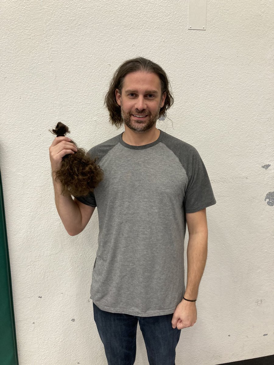 He did it!! Mr.Coutu had his ponytail cut off today because we met and and beat our goal of $800 for <a href="/TerryFoxCanada/">Terry Fox Foundation</a> Way to to <a href="/EPErinPS/">Erin Public School</a>!! And thanks for being a good sport Mr.Coutu!!  <a href="/ugdsb/">Upper Grand DSB</a>