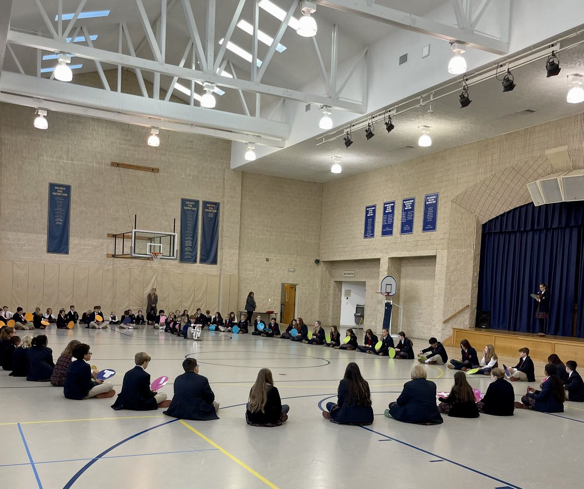 CHAOwings's tweet photo. This week CHA honored Mary by praying the rosary as a school community. #MonthoftheRosary #LivingRosary #ADWcommUNITY @ADWCathSchools https://t.co/FHWqiDofh6