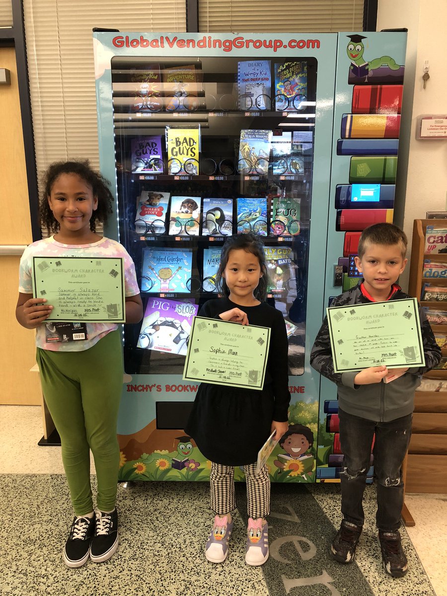 bpeslibrary's tweet photo. These Bookworm Award winners @BettePerot are outstanding! 🤩♥️📚🐛@KellerLibraries #kisdlibraries https://t.co/fP129IU1JY