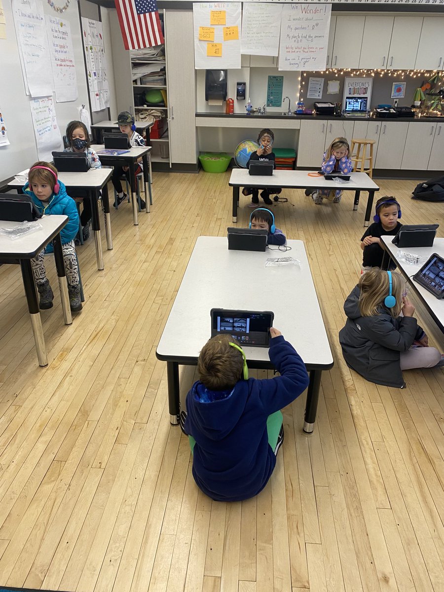 MollyMeck's tweet image. We did it! My 1st graders connected with their high school buddies for the 1st time today. 👏👏@BeaverReaders shared @areynoldsbooks Creepy Carrots.😳🥕Using technology to build connection and community opens up doors for all our students. #SPSConnects #EdTech