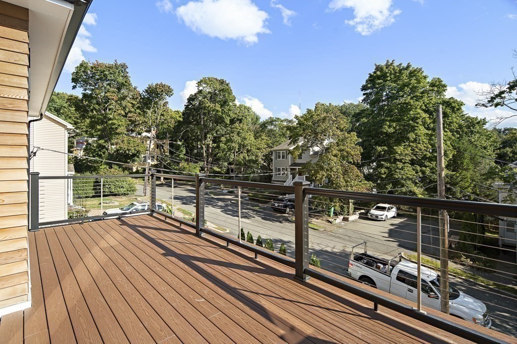 MichelleJLane's tweet photo. New to the market in Newton this week. 14 properties ranging in price from $529,000 to $2,798,000.
 
#newtonrealestate #newtonmarealestate #newtonrealestatetips #Newtonma
#newtonhomes #newtonhomesforsale
#bostonhomes #bostonhomesforsale 
https://t.co/gTMfKZbMnT https://t.co/jfWPLF2slo
