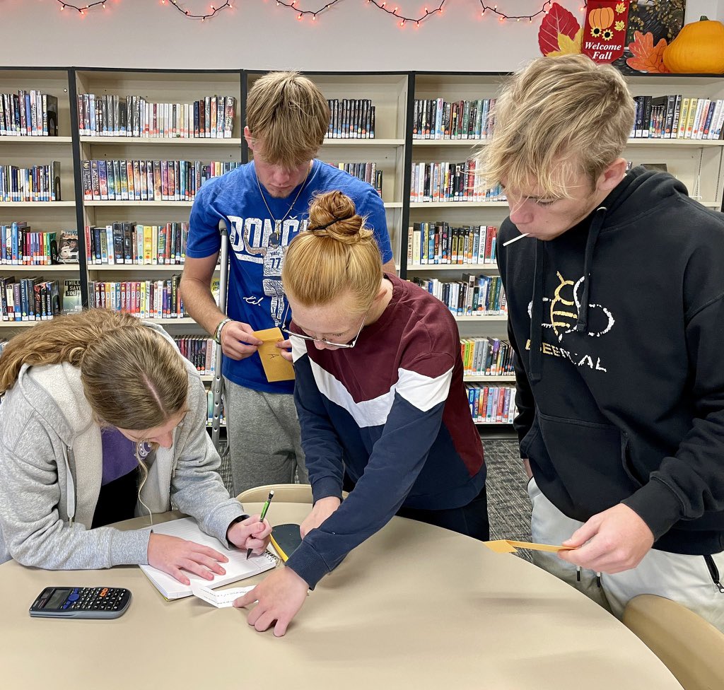 BloomfieldMath's tweet image. Calculus scavenger hunt today … So fun! 🤓❤️🤣